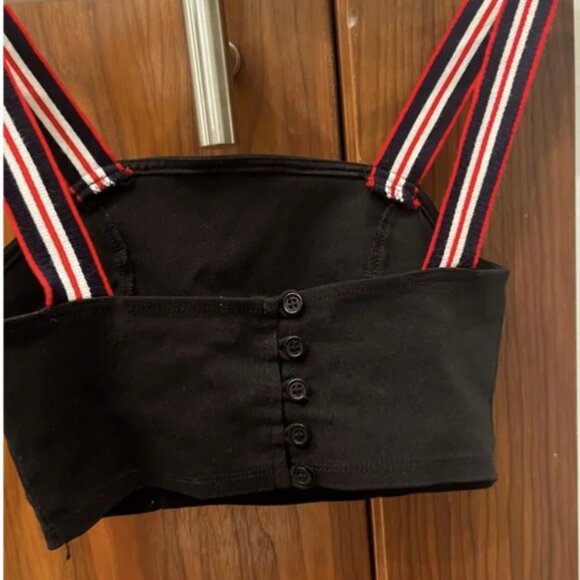 Urban Outfitters Crop top - Picture 2 of 5